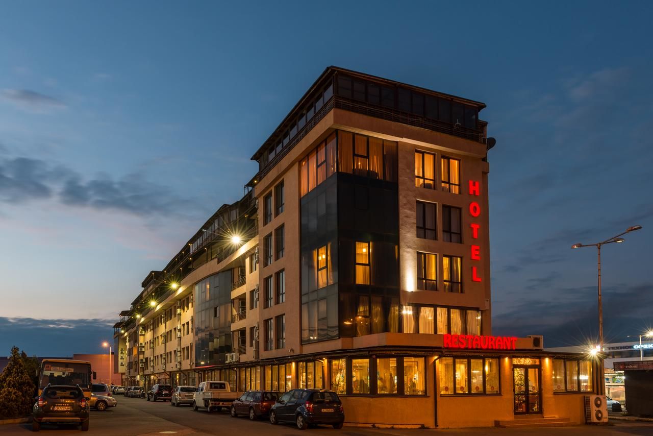 Отель Avenue Hotel Бургас-4