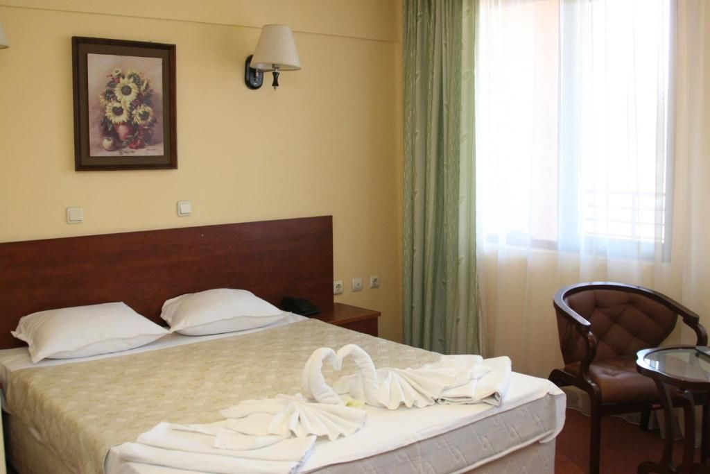 Отель Avenue Hotel Бургас
